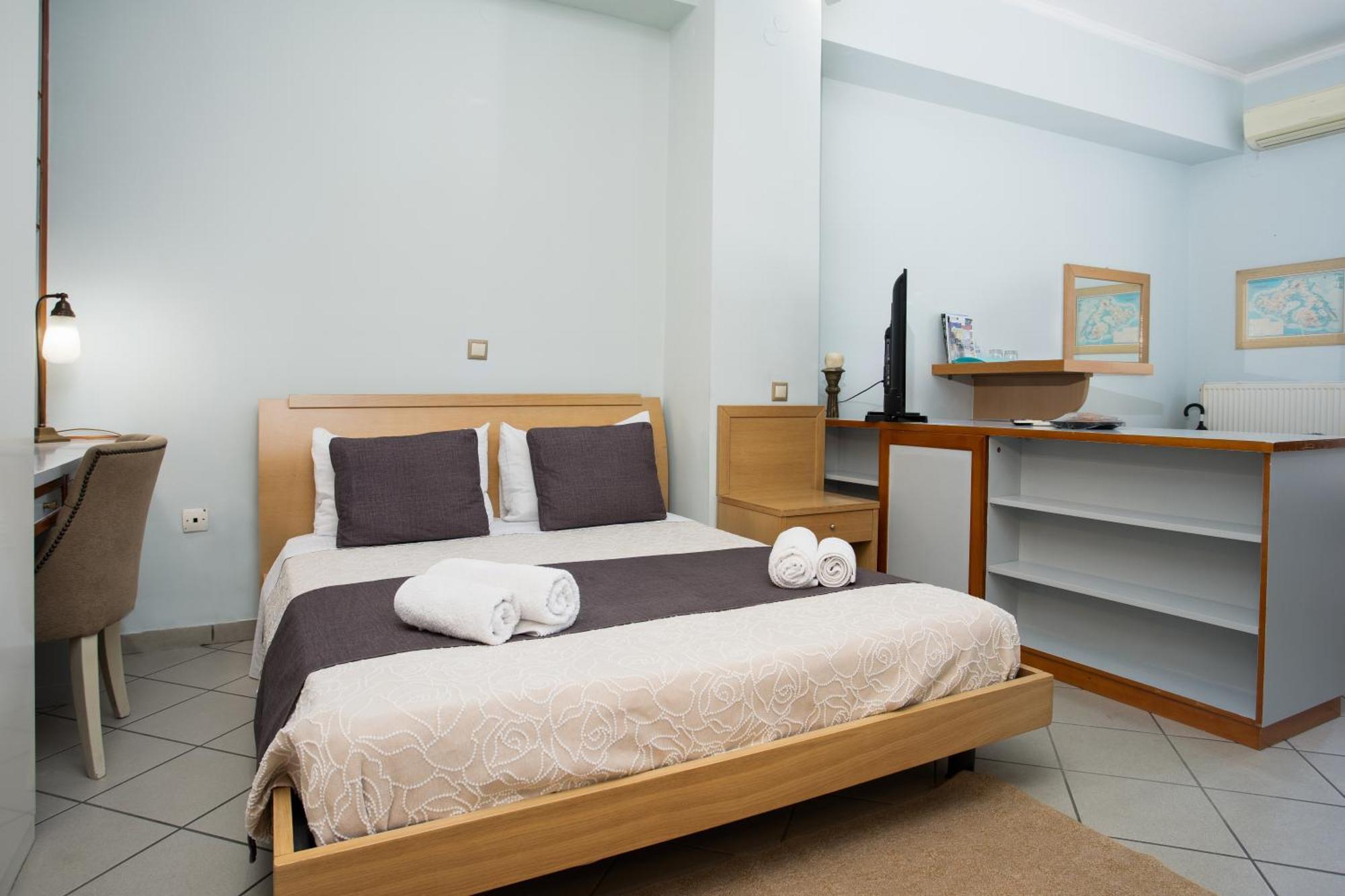 Art Of Urban Hospitality! Apartment Mytilene Exterior photo