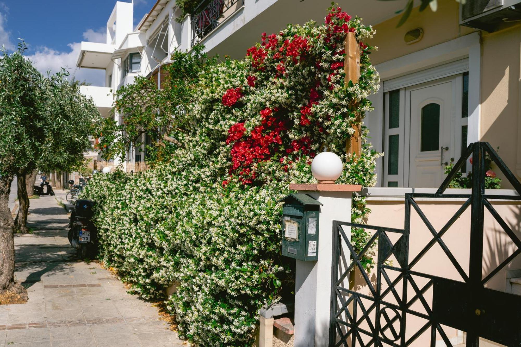 Art Of Urban Hospitality! Apartment Mytilene Exterior photo